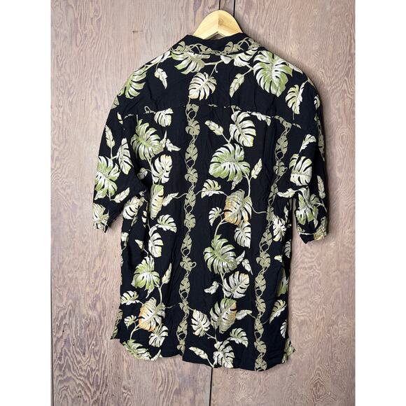 Tori Richard Black Monstera Leaves
Button Down Aloha Shirt Men Size Large - Picture 2 of 5